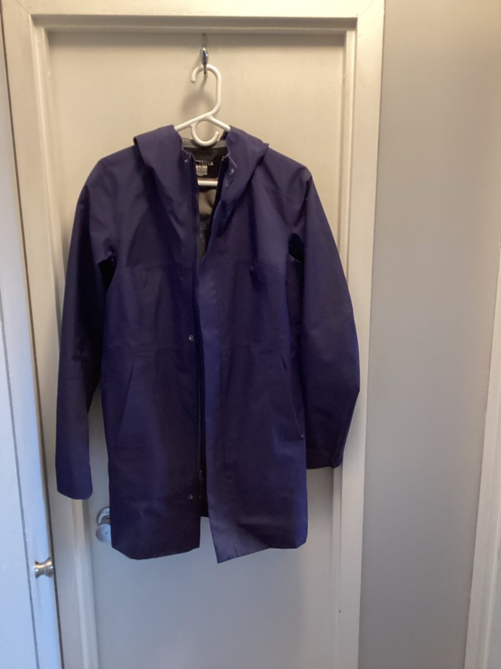 Arc'teryx Women’s Long Rain Jacket